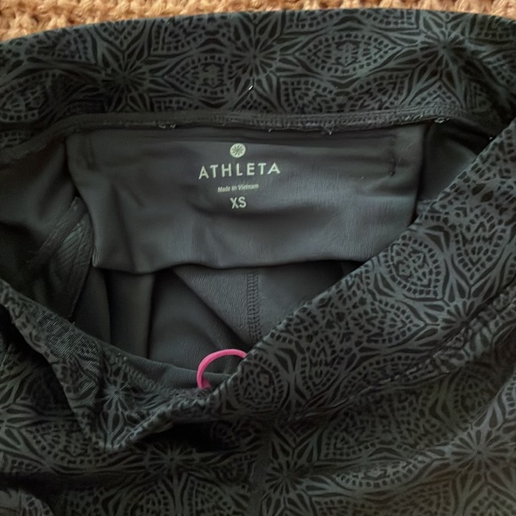 Ladies Athleta pants - Picture 4 of 7